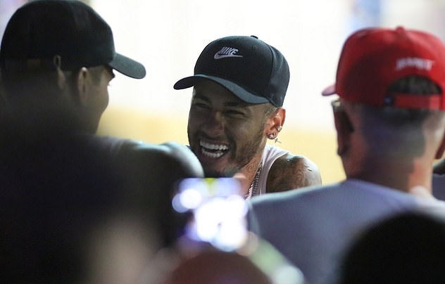 مهمانیهای شبانه کار دست ستاره فوتبال داد مهمانیهای شبانه کار دست ستاره فوتبال داد