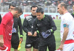 بررسی عملکرد داور دیدار پرسپولیس و نساجی/ فغانی دو پنالتی را ندید
