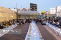 توزیع افطاری ساده در 4 میدان پرتردد تهران/برنامه شهرداری برای تحکیم بنیان خانواده