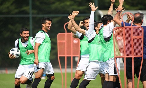 تاپ ساعت 19/تیم ملی فوتبال ایران-لیتوانی/ آماده سازی پشت درب های بسته بسوی خوشبختی تاپ ساعت 19/تیم ملی فوتبال ایران-لیتوانی/ آماده سازی پشت درب های بسته بسوی خوشبختی