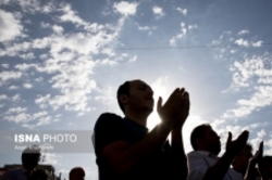 از حمل و نقل رایگان تا گلباران نمازگزاران در  عید فطر 