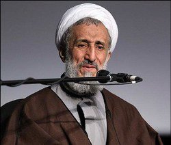 امام جمعه موقت تهران:‌ دشمن می خواهد مردم را مایوس کند