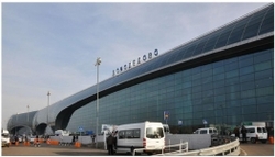 وحشت مسافران فرودگاه مسکو در پی تهدیدِ بمب‌گذاری