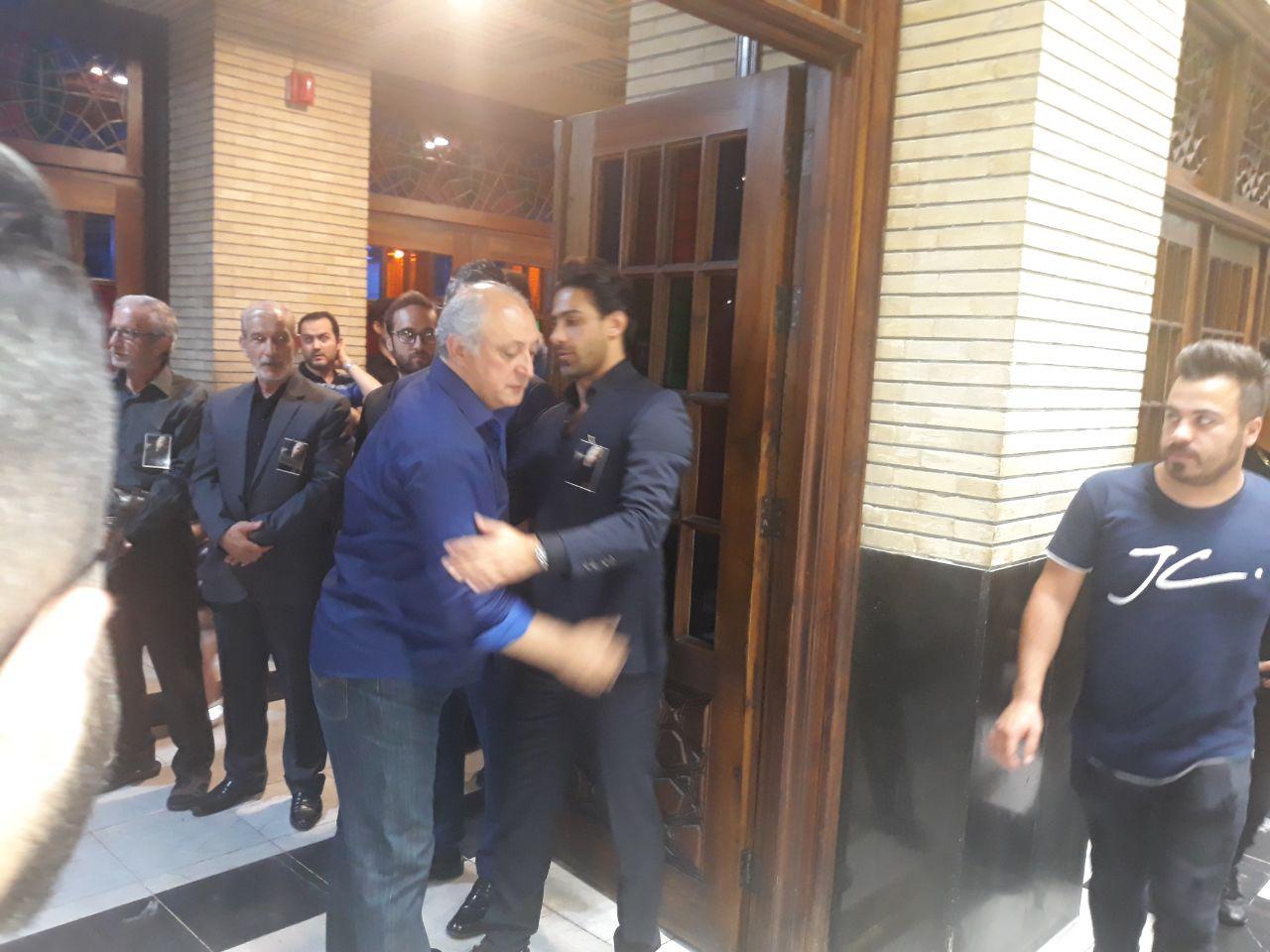 مراسم سومین روز درگذشت پدر فرهاد مجیدی برگزار شد مراسم سومین روز درگذشت پدر فرهاد مجیدی برگزار شد