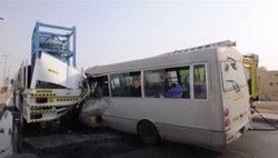 تصادف سرویس کارگران در امارات