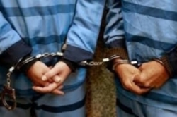 دستگیری دو سارق لوازم خودرو در چیتگر با ۲۰۰ فقره سرقت
