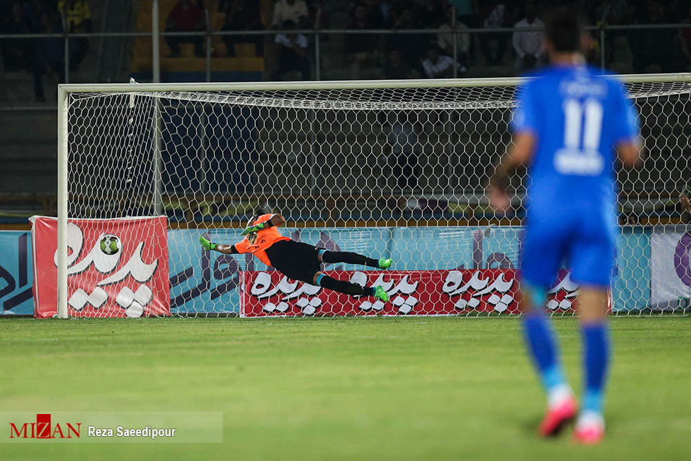 از بزن بزن در اصفهان تا پاس گل آقای میلیاردی از بزن بزن در اصفهان تا پاس گل آقای میلیاردی