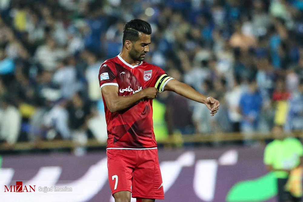 از بزن بزن در اصفهان تا پاس گل آقای میلیاردی از بزن بزن در اصفهان تا پاس گل آقای میلیاردی