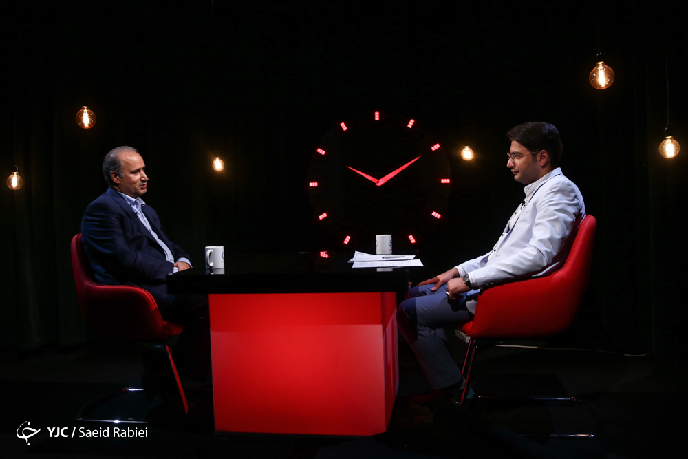 رئیس فدراسیون فوتبال: یک عده ای همیشه کج هستند/ حرفهایی از کی روش و برانکو شنیدیم که این حرفها را شما نشنیده اید/ نامه ای به من رسید که خواسته بود فغانی را به جام جهانی اعزام نکنیم/ ژن خوبی را در فدارسیون فوتبال سراغ ندارم رئیس فدراسیون فوتبال: یک عده ای همیشه کج هستند/ حرفهایی از کی روش و برانکو شنیدیم که این حرفها را شما نشنیده اید/ نامه ای به من رسید که خواسته بود فغانی را به جام جهانی اعزام نکنیم/ ژن خوبی را در فدارسیون فوتبال سراغ ندارم