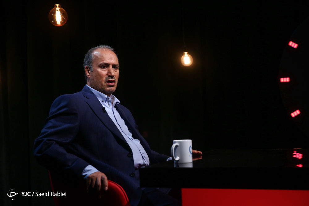 رئیس فدراسیون فوتبال: یک عده ای همیشه کج هستند/ حرفهایی از کی روش و برانکو شنیدیم که این حرفها را شما نشنیده اید/ نامه ای به من رسید که خواسته بود فغانی را به جام جهانی اعزام نکنیم/ ژن خوبی را در فدارسیون فوتبال سراغ ندارم رئیس فدراسیون فوتبال: یک عده ای همیشه کج هستند/ حرفهایی از کی روش و برانکو شنیدیم که این حرفها را شما نشنیده اید/ نامه ای به من رسید که خواسته بود فغانی را به جام جهانی اعزام نکنیم/ ژن خوبی را در فدارسیون فوتبال سراغ ندارم