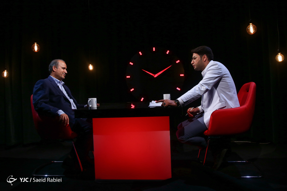 رئیس فدراسیون فوتبال: یک عده ای همیشه کج هستند/ حرفهایی از کی روش و برانکو شنیدیم که این حرفها را شما نشنیده اید/ نامه ای به من رسید که خواسته بود فغانی را به جام جهانی اعزام نکنیم/ ژن خوبی را در فدارسیون فوتبال سراغ ندارم رئیس فدراسیون فوتبال: یک عده ای همیشه کج هستند/ حرفهایی از کی روش و برانکو شنیدیم که این حرفها را شما نشنیده اید/ نامه ای به من رسید که خواسته بود فغانی را به جام جهانی اعزام نکنیم/ ژن خوبی را در فدارسیون فوتبال سراغ ندارم