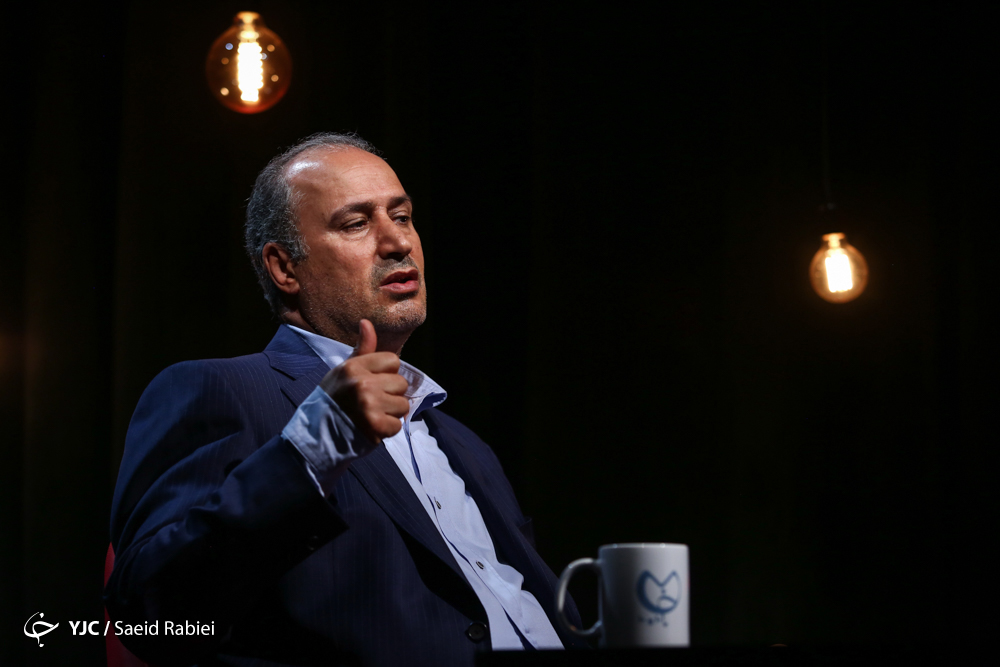 رئیس فدراسیون فوتبال: یک عده ای همیشه کج هستند/ حرفهایی از کی روش و برانکو شنیدیم که این حرفها را شما نشنیده اید/ نامه ای به من رسید که خواسته بود فغانی را به جام جهانی اعزام نکنیم/ ژن خوبی را در فدارسیون فوتبال سراغ ندارم رئیس فدراسیون فوتبال: یک عده ای همیشه کج هستند/ حرفهایی از کی روش و برانکو شنیدیم که این حرفها را شما نشنیده اید/ نامه ای به من رسید که خواسته بود فغانی را به جام جهانی اعزام نکنیم/ ژن خوبی را در فدارسیون فوتبال سراغ ندارم