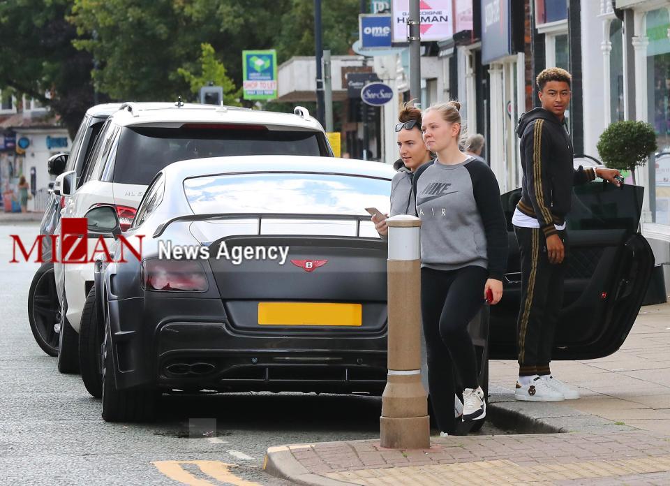 لینگارد برای خرید ۴ اتوموبیل سفارشی ۶۰۰ هزار پوند هزینه می‌کند + تصاویر