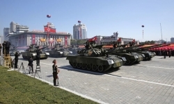 خودداری کره شمالی از نمایش موشک‌های بالستیک در رژه نظامی
