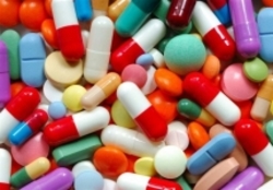 کمبود دارو در آذربایجان‌شرقی با ترخیص داروها از گمرک برطرف می‎شود
