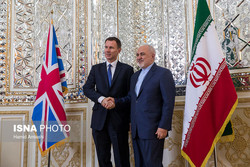 گزارش توییتری ظریف از رایزنی‌اش با وزیر خارجه انگلیس در تهران