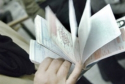 چالش‌های الکترونیکی شدن نسخ و حذف دفترچه‌های بیمه در تهران