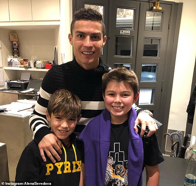 علاقه پسران بوفون به کریستیانو رونالدو + عکس