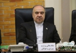 سلطانی‌فر: کمک‌رسانی جامعه ورزش و جوانان به سیل زدگان ادامه خواهد داشت