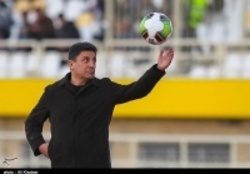 سرمربی سپاهان در نشست خبری حاضر نشد/ قلعهنویی قهر کرد!
