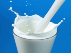 پروتئین‌های شیر و اثرات سلامت بخش آن‌ها