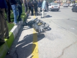 فرار خودرو پس از تصادف مرگبار با موتورسیکلت در یاسوج+عکس