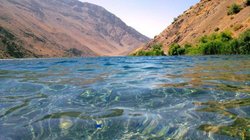 وقوع بهمن در ارتفاعات مشرف به دریاچه گهر