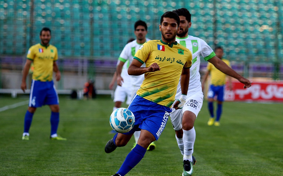 جدال دایی و جلالی در تهران / جنگ تمام عیار سرخابیهای پایتخت برای صدرنشینی جدال دایی و جلالی در تهران / جنگ تمام عیار سرخابیهای پایتخت برای صدرنشینی