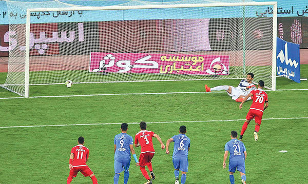 تاریخچه دیدارهای تیمهای استقلال - پرسپولیس تاریخچه دیدارهای تیمهای استقلال - پرسپولیس