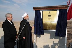 افتتاح سد مخزنی و شبکه آبیاری و زهکشی احمد بیگلو مشگین‌شهر توسط روحانی