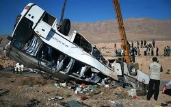 واژگونی اتوبوس در محور سوادکوه ۴۳ کشته و مصدوم به همراه داشت