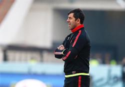 مربی پرسپولیس: کنار میروم تا دست سرمربی باز باشد