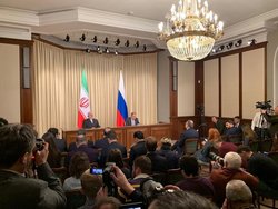 ظریف: ایران و روسیه برای حفظ صلح در خلیج فارس و سوریه به همکاری ادامه می‌دهند