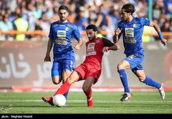 آشوبی: پرسپولیس با ثبات‌تر از استقلال است