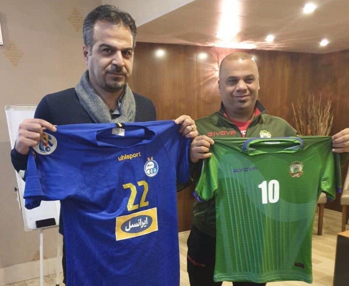 رونمایی از پیراهن تیم فوتبال استقلال در بازی با الشرطه رونمایی از پیراهن تیم فوتبال استقلال در بازی با الشرطه