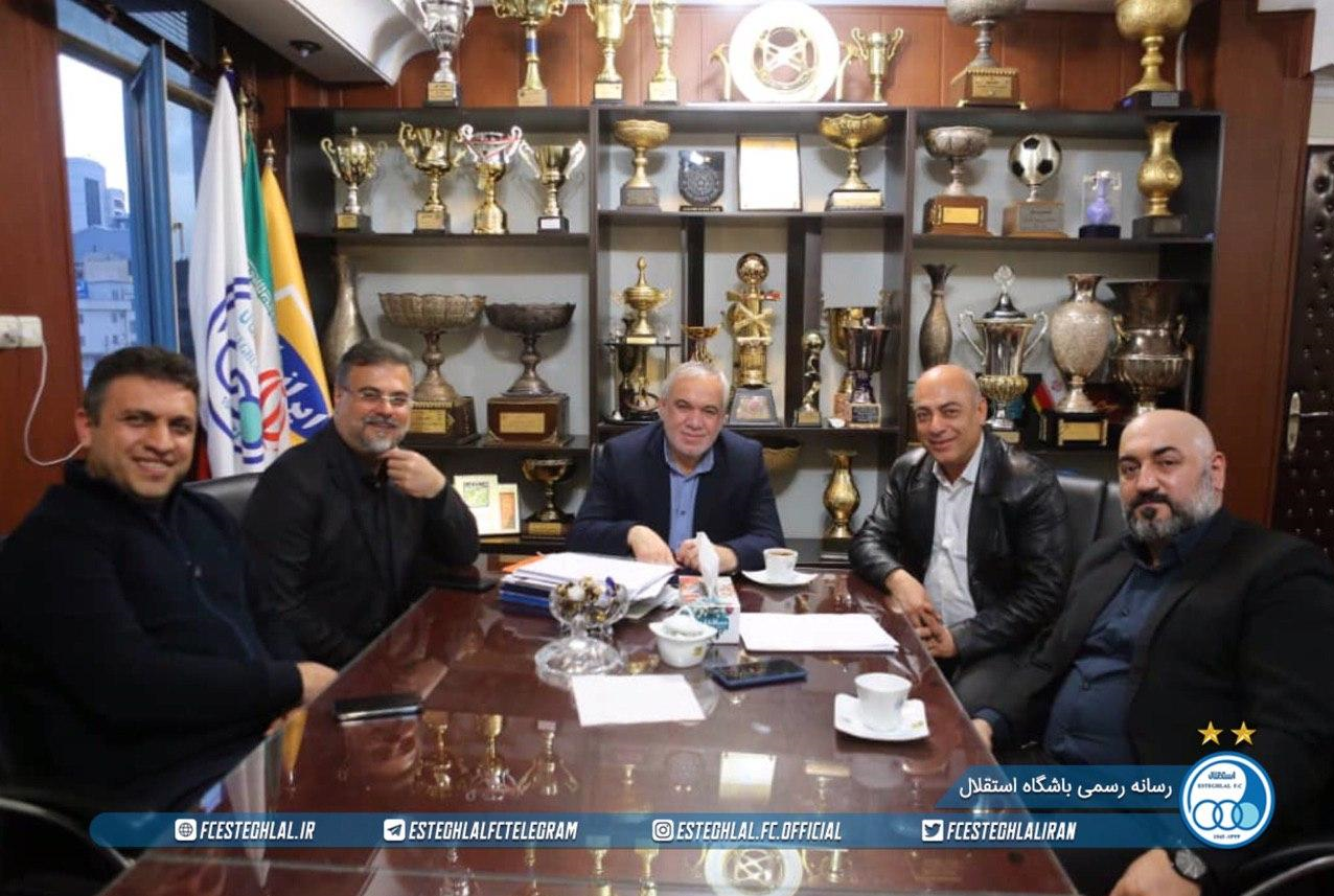 دیدار مدیران سابق استقلال با فتح الله زاده دیدار مدیران سابق استقلال با فتح الله زاده