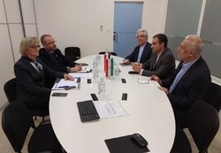 دیدار سفیر ایران با مدیران ستاد ملی مقابله با کرونا در کرواسی