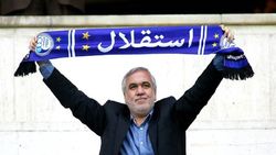 فتح الله زاده: امیدوارم استقلال در سال جدید یک جام برای هواداران به ارمغان بیاورد