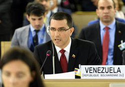 واکنش وزیر خارجه ونزوئلا به کودتا: مادورو ماندنی است