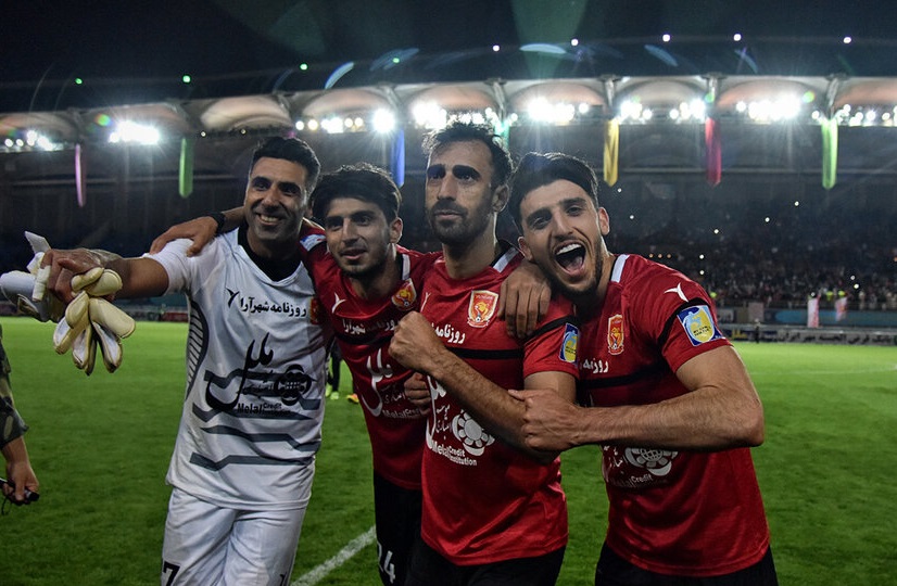 تعیین تکلیف تیمی با یک پرسپولسی و پدیده هایش/ سهمیه برای مشهد،هدیه برای تهران!