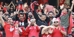هواداران پارس در انتظار جشن قهرمانی پرسپولیس