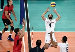 دامغانی:کولاکوویچ جسارت استفاده از بازیکنان جدید را دارد