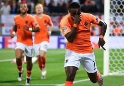 هلند با شکست انگلیس رقیب پرتغال در بازی فینال شد