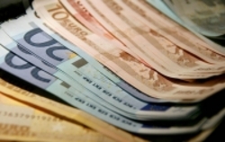 نرخ ۴۷ ارز بین بانکی در ۲۸ خرداد ۹۸  قیمت پوند کاهش و یورو افزایش یافت