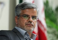 کنایه توئیتری محمود صادقی به سفیر انگلیس در پی توقیف نفتکش ایرانی