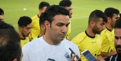 نکونام: منتظری دوست دارد لژیونر شود/تیمی نیستیم دستمزد 2 و3 میلیاردی بدهیم