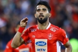 حرف‌های دوگانه رسن درباره ماندن در پرسپولیس