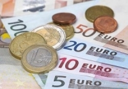 سد مقاومتی دلار شکست  یورو ۱۴.۳۵۰ تومان شد
