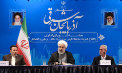روحانی: برجام را همه نظام پذیرفتند می‌توانیم قیمت دلار را پایین بیاوریم