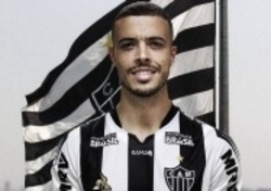 پرسپولیس دیر جنبید، گزینه برزیلی پرید!